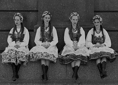 Polish traditional dancers
